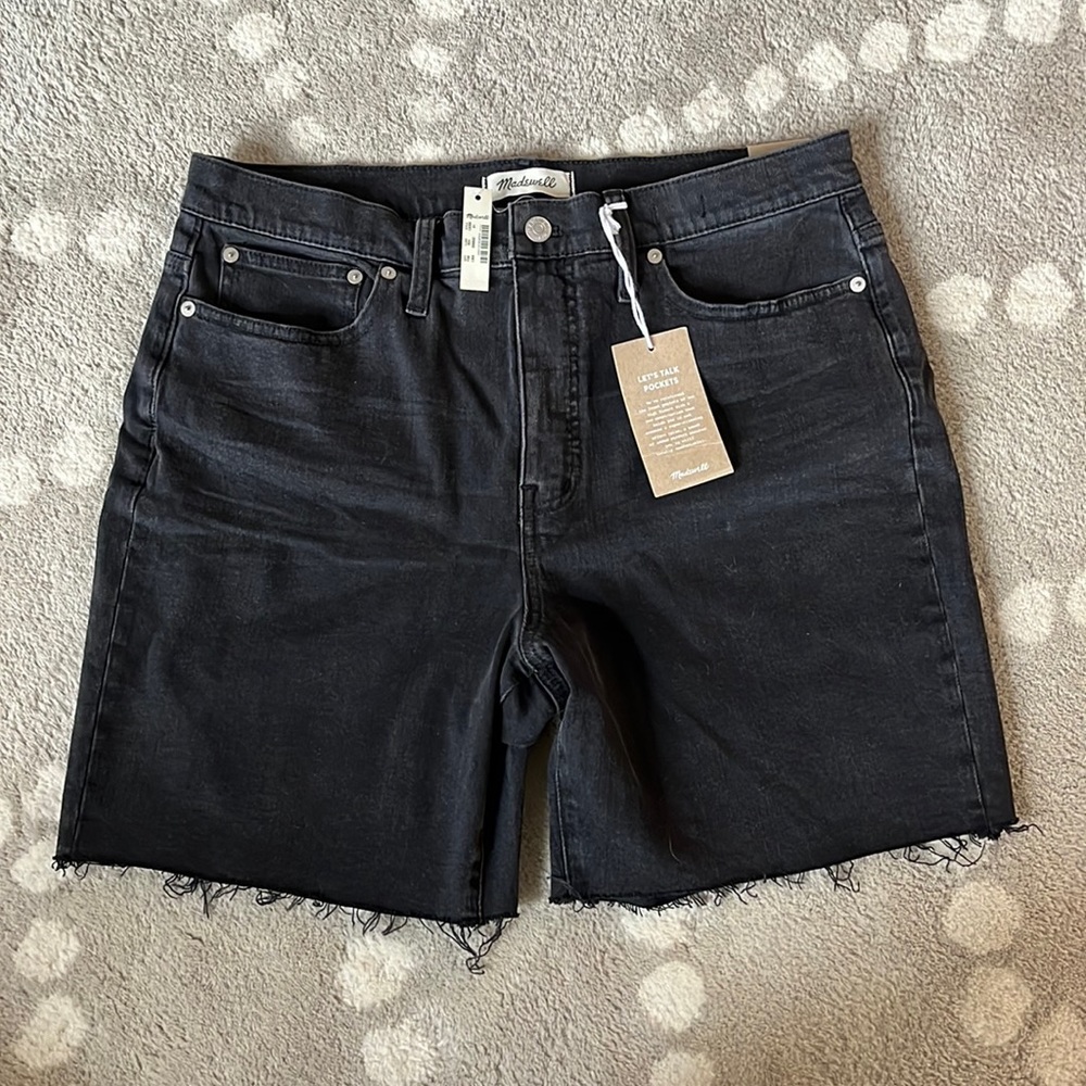 NEW Madewell black high rise mid-length denim shorts